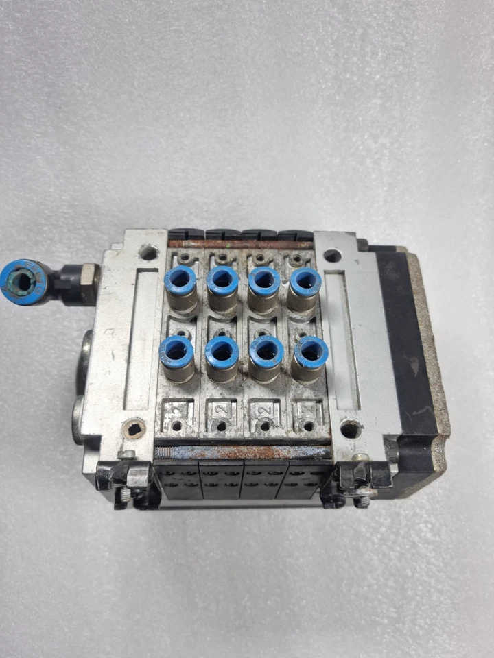Festo Pneumatic Solenoid Valve Manifold CPV Series 24Vdc 10P-18-4C-MP-R-B